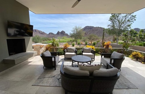 Loreto Villa | Exclusive Villa Retreat with Pool on Golf Course