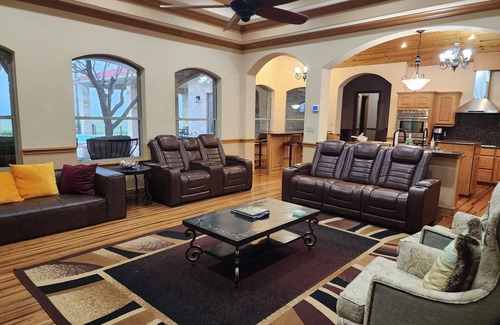 Bertram Other | Luxury Ranch in Florence-Party House for Families 5 1/2 bedrooms,5bath,Sleeps 20