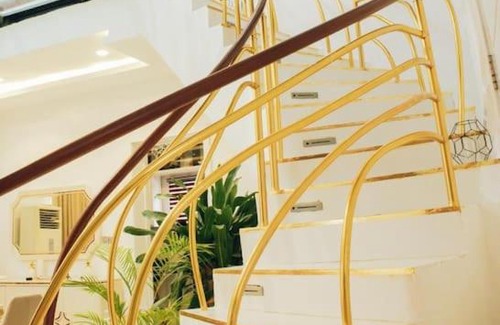 Ikoyi Villa | Elegant 5-Bedroom Getaway Palace with Family-Friendly Amenities