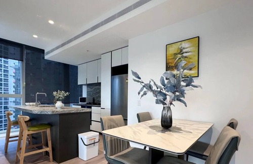 Docklands Apartment | Luxury Redefined: Your Unforgettable Stay Awaits