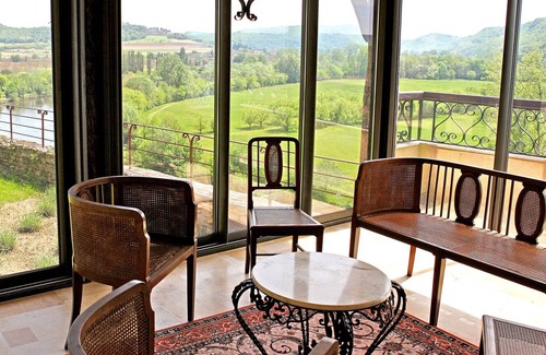 Beynac-et-Cazenac House | Exquisite Perigord Retreat with Heated Pool and Valley Views