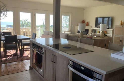 Block Island House | Coastal Retreat: Ocean Views & Family-Friendly Amenities
