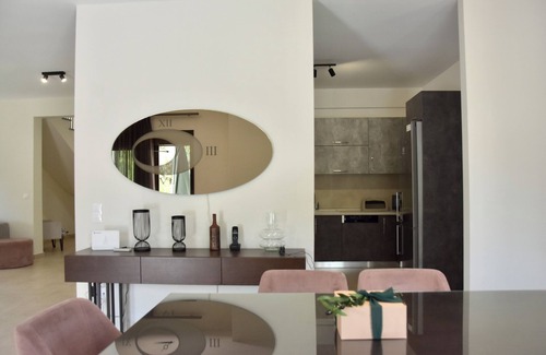 Vourvourou Villa | Elegant Villa Rental Ideal for 14 Guests with Spa Access