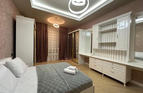 Yasamal Apartment | Luxury Residence by Bakuapart