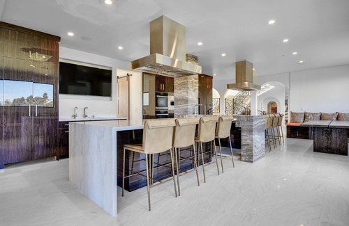 Los Feliz Villa | Elegant Hollywood Hills Villa with Private Pool & Ocean Views