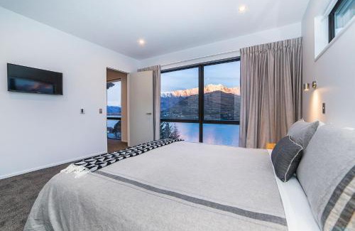Queenstown House | Exceptional Family-Friendly Retreat at 5 on The Hill Queenstown