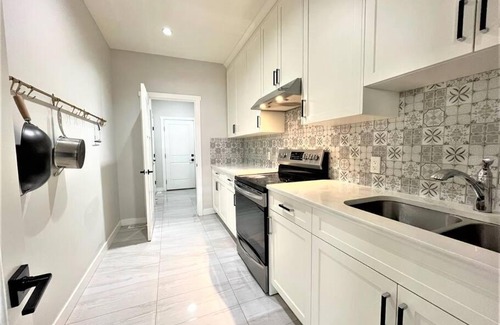 Southeast Calgary House | Group Getaway Retreat with Child-Friendly Amenities
