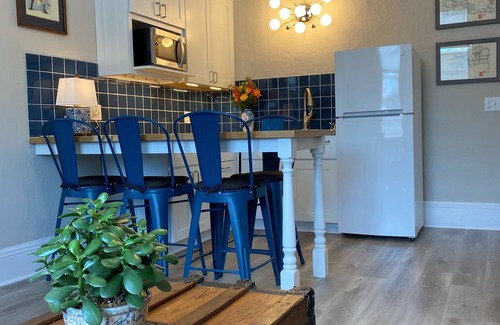 Spring Green Apartment | Elegant Downtown Spring Green Retreat with Family-Friendly Amenities