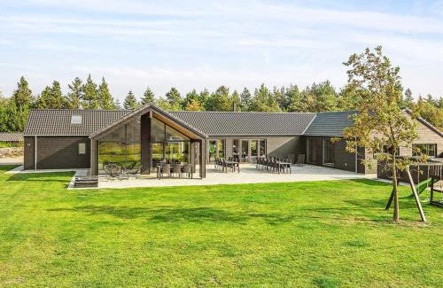 Houstrup House | Relaxing Holiday Home Nørre Nebel CLVI with Pool & Pets