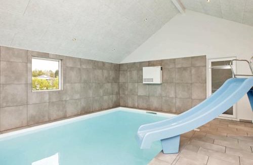 Reersø House | Family-Friendly Two-Bedroom Home in Tomrefjord, 4-Star Rated