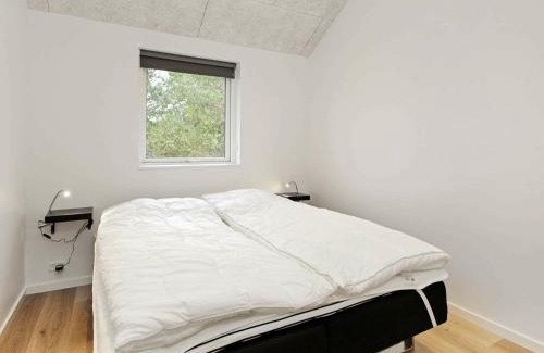 Reersø House | Family-Friendly Two-Bedroom Home in Tomrefjord, 4-Star Rated