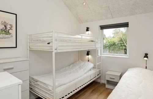 Reersø House | Family-Friendly Two-Bedroom Home in Tomrefjord, 4-Star Rated