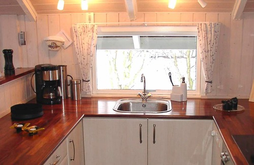 Skaven Strand House | Ideal 8-Person Holiday Home in Tarm with Ocean Views