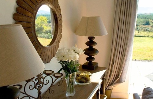 Sneem Cottage | Top-Rated Ring of Kerry Cottage with Oceanfront Views
