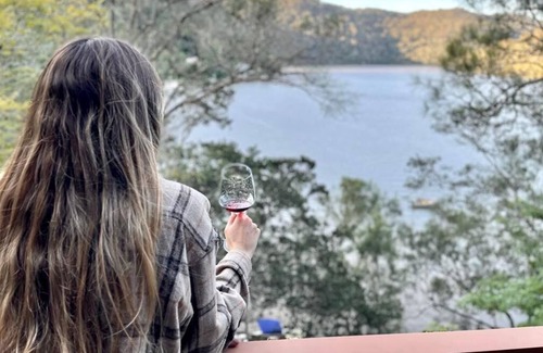 Sydney Cabin | Luxury River Cabin, Hawkesbury River, Berowra Waters, NSW
