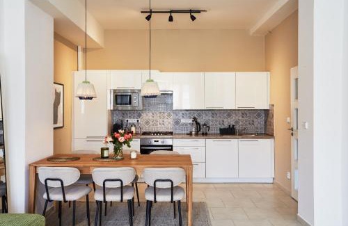 Podoli Apartment | Elegant Riverside Apartment with Family-Friendly Amenities