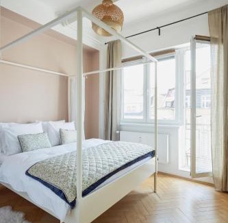 Podoli Apartment | Elegant Riverside Apartment with Family-Friendly Amenities