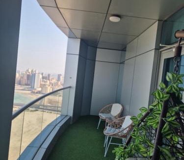 Manama Apartment | Romantic Oceanfront Apartment with Spa & Pool Amenities
