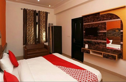 Mathura Bed & Breakfast | LUXURY ROOMS NEAR GOVARDHAN TEMPLE