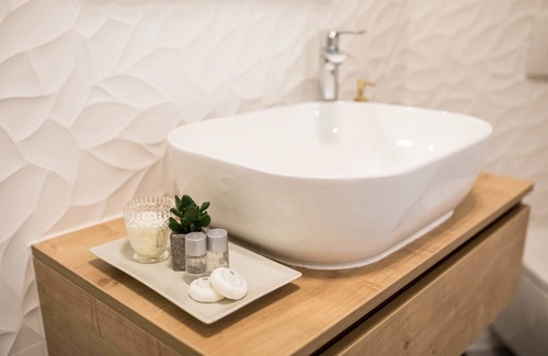 Zadar Old Town House | Elegant Rooms with Balcony and Breakfast Included