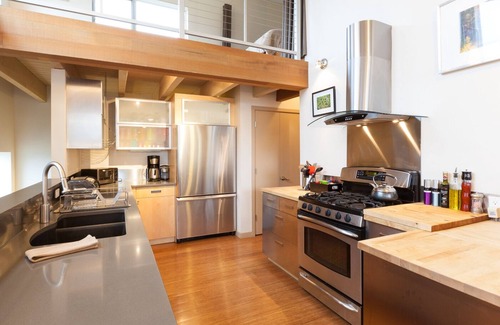 Parkdale House | Idyllic Getaway with Spa, Hot Tub & Scenic Views