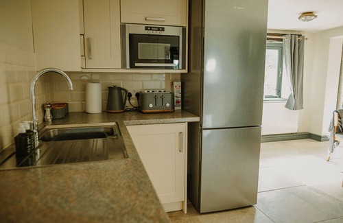 Litton Cottage | Cozy Rural Cottage with Hot Tub & Log Burner - Rated 10/10