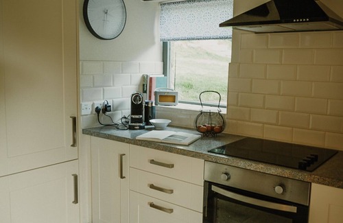 Litton Cottage | Cozy Rural Cottage with Hot Tub & Log Burner - Rated 10/10