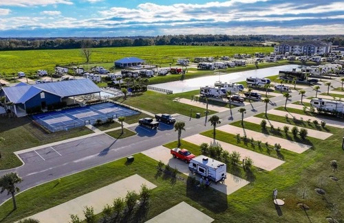 Foley RV Rental | Luxury RV Lot 82 in Grand Riviera Resort/Foley, AL/Daily and long term available