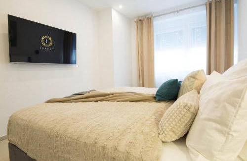 Herrensohr Apartment | Premium Saarbrücken Getaway: Child-Friendly and Rated 9.8