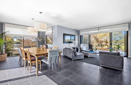 Torquay House | Luxury Sands Golf Escape with Pool and Views