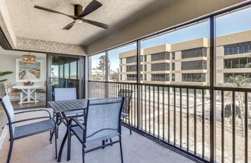 Sanibel Apartment | Oceanfront Sanibel Condo - Guest Rated 10/10, Steps to Beach