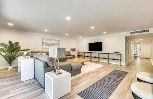 Sanibel Apartment | Oceanfront Sanibel Condo - Guest Rated 10/10, Steps to Beach