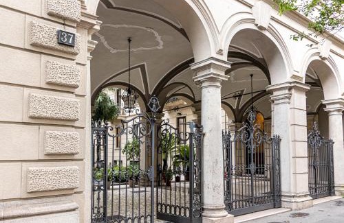 San Vittore Apartment | Discover Sant'Ambrogio Suite Apartment - 4 Star Excellence