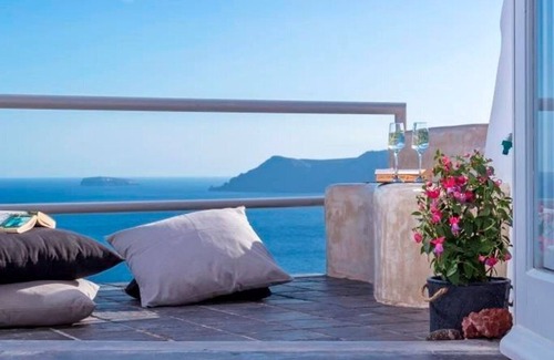 Oia Villa | Private Pool Villa with Sea View in Oia, Santorini