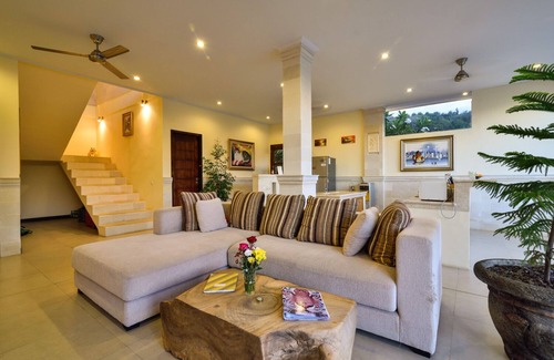 Temukus Villa | Ocean View Villa with Infinity Pool & Spa - Rated 10/10