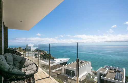 Arenys de Mar Villa | Seafront Villa with Pool & Spa near Barcelona - 10/10 Rating