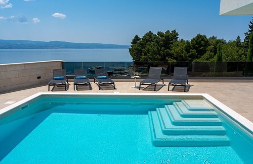 Omis House | Seafront Villa Petra: Heated Pool & Ocean View Retreat