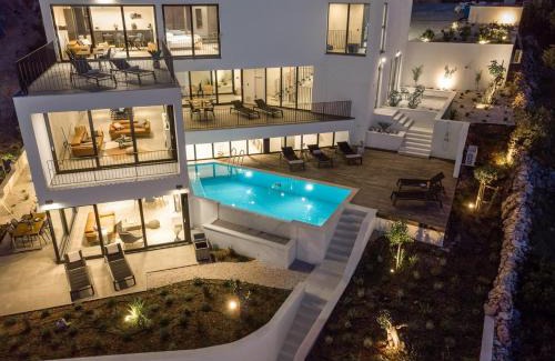 Rogoznica Villa | Seafront Villa Roots: Private Heated Pool & Ocean Views