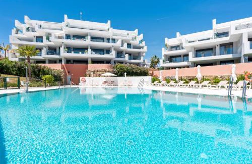 Puerto de la Duquesa Apartment | Seaside Retreat: 4-Star Resort with Private Beach & Spa