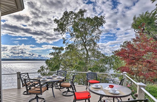 Willard House | Luxury Seneca Lakehouse w/ Deck + Private Dock!