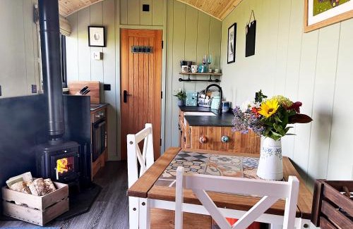 Monyash Ski Chalet | Exceptional Shepherd Hut Retreat in the Peak District