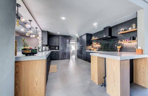 Siesta Key House | Tranquil Siesta Key Wellness Retreat near Beach and Village