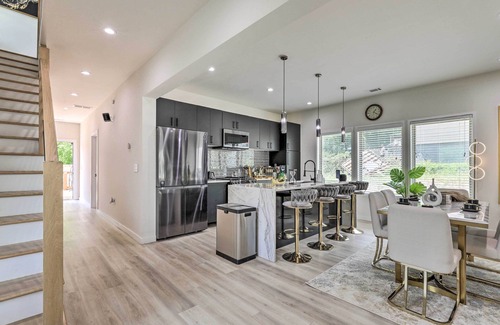 Atlanta Cottage | Modern Smart Home Retreat: Steps from Downtown Atlanta