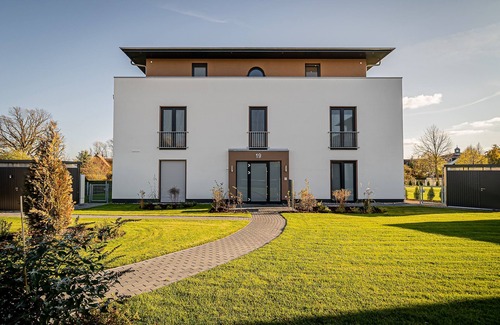 Muritz Apartment | Indulge in Luxury Spa Penthouse Royal with Pool & Hot Tub