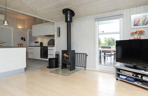 Spodsbjerg House | Spacious 8-Person Holiday Home with Ocean Views in Rudkøbing