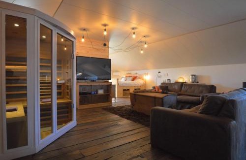 Theux House | Relaxing Holiday Home in Theux with Indoor Pool & Wellness