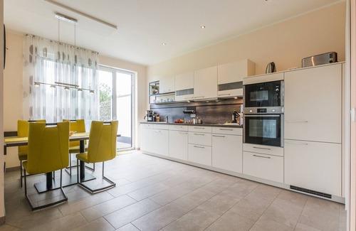Muritz Apartment | Indulge in Ocean View SPA Apartment TIME OUT - Guest Rated 9.8