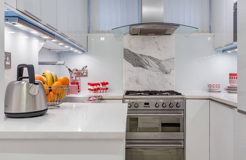 Bayswater House | Beautiful Town House with Spa & Lake View in Central London