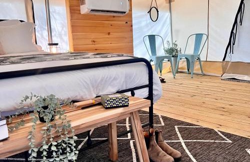 Delta Other | Glamorous Glamping Retreat with Scenic Lake Views