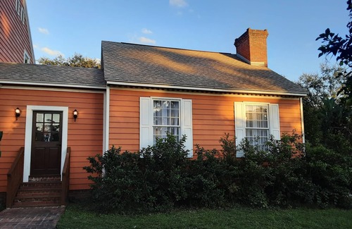 Bliss Estates Cottage | Pet-Friendly Cottage with Pool & King Size Bed - 10/10 Rated